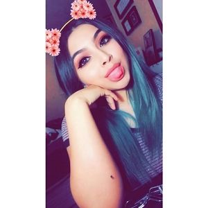 Meet your Posher, Adriana